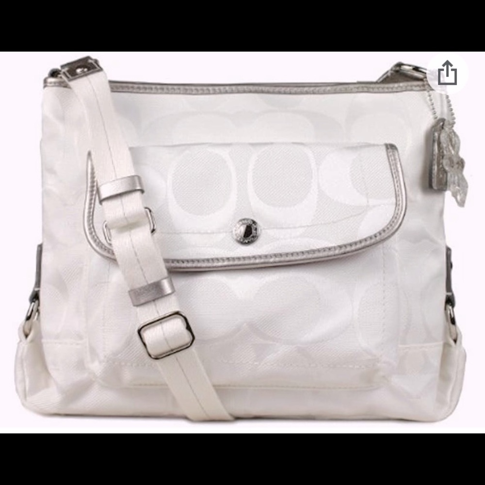 Authentic Coach Kyra Daisy Crossbody bag